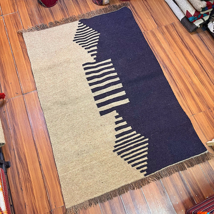 گلیم دستبافت تمام پشم