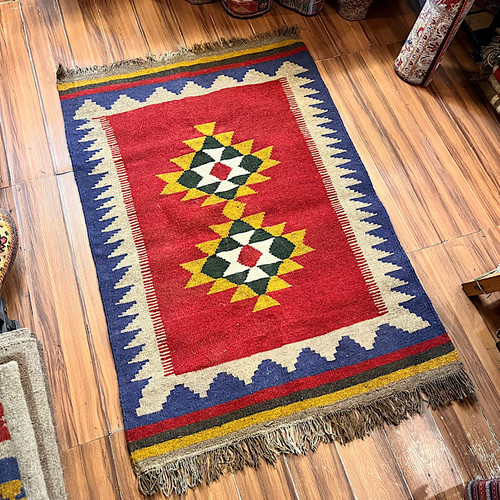 گلیم دورو دستبافت پشمی