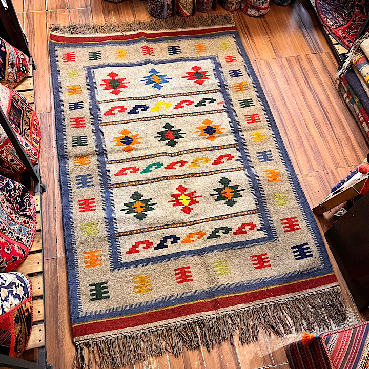 گلیم دستبافت دوروبافت