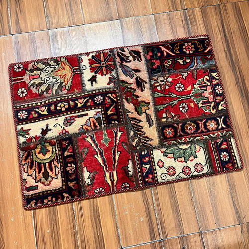 پادری فرش چهل تیکه کلاژ