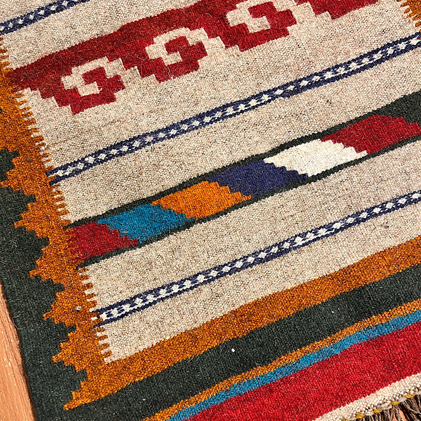 گلیم دستبافت پشمی دورو بافت