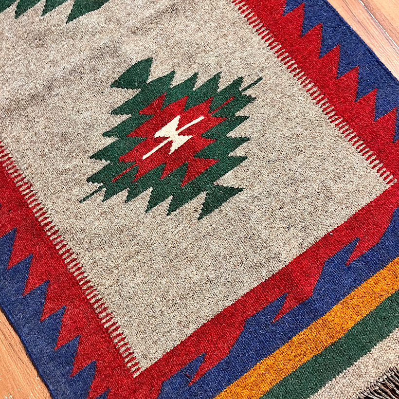 گلیم دستبافت پشمی دورو بافت