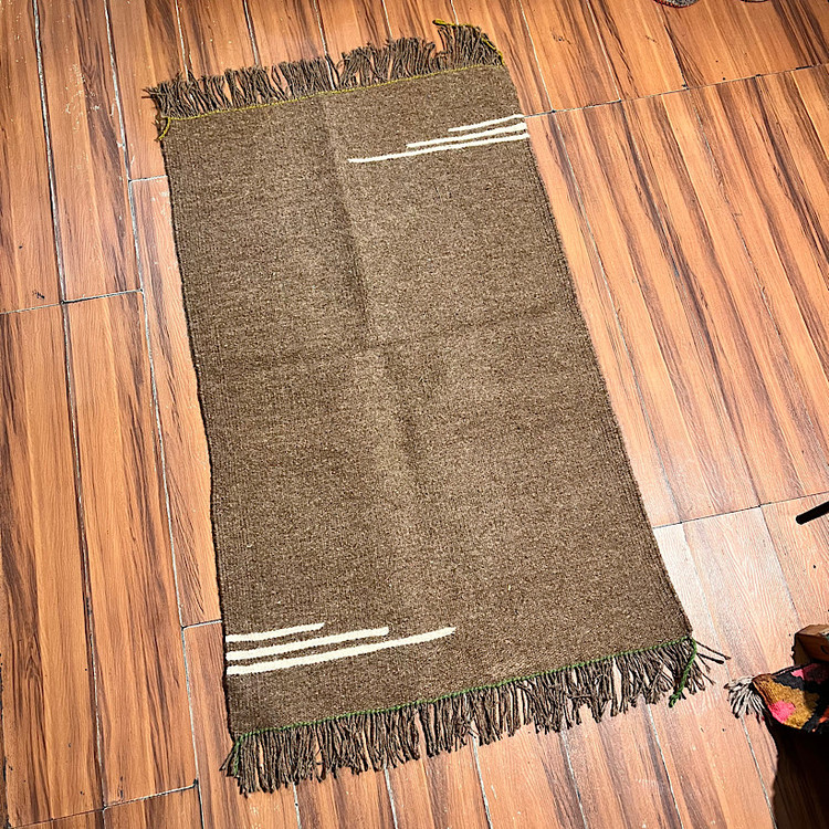 گلیم دستبافت پشمی دورو بافت