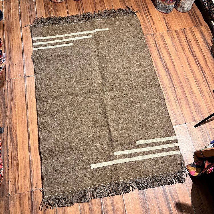 گلیم پشمی دستبافت دورو