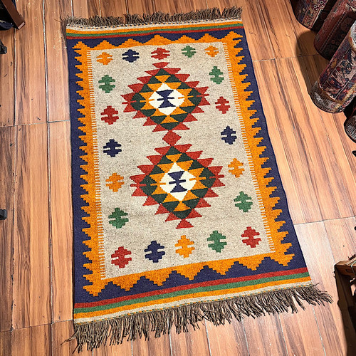 گلیم پشمی دورو بافت